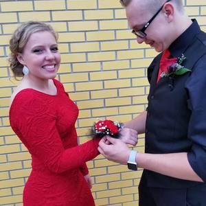 Meet your Posher, Felicia